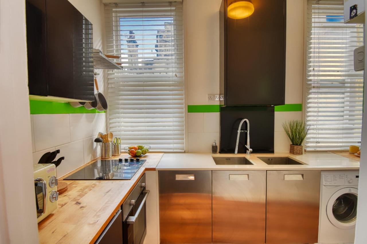 2 Bedroom Apartment In Bath City Centre With Garden & Free Parking מראה חיצוני תמונה